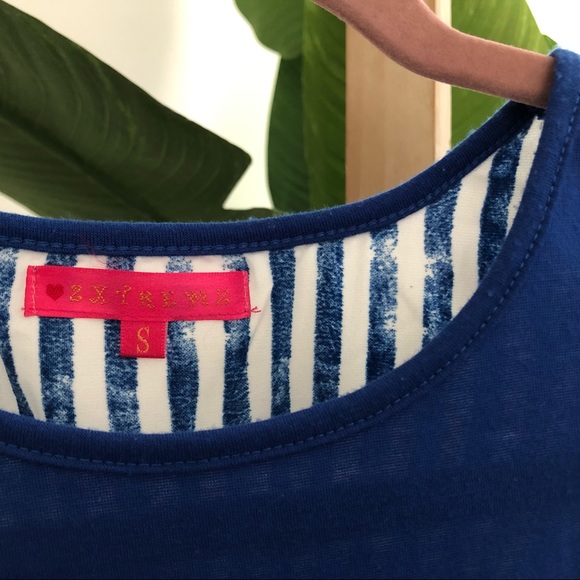 💙High Low top in blue and white - Picture 3 of 3